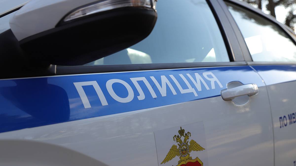 Тела двух мужчин обнаружили в номере отеля в Санкт-Петербурге