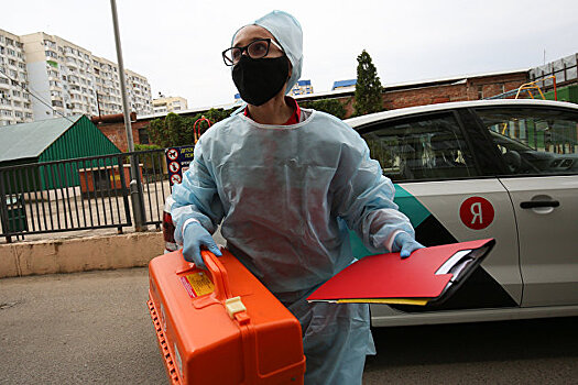 "Яндекс.Драйв" передал машины для помощи медикам и соцслужбам