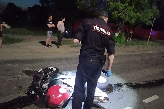 В Алапаевске бесправный водитель Lada Vesta насмерть сбил мотоциклиста на Honda без прав
