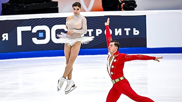 Фигуристы-чемпионы поругались после проката на гран-при России