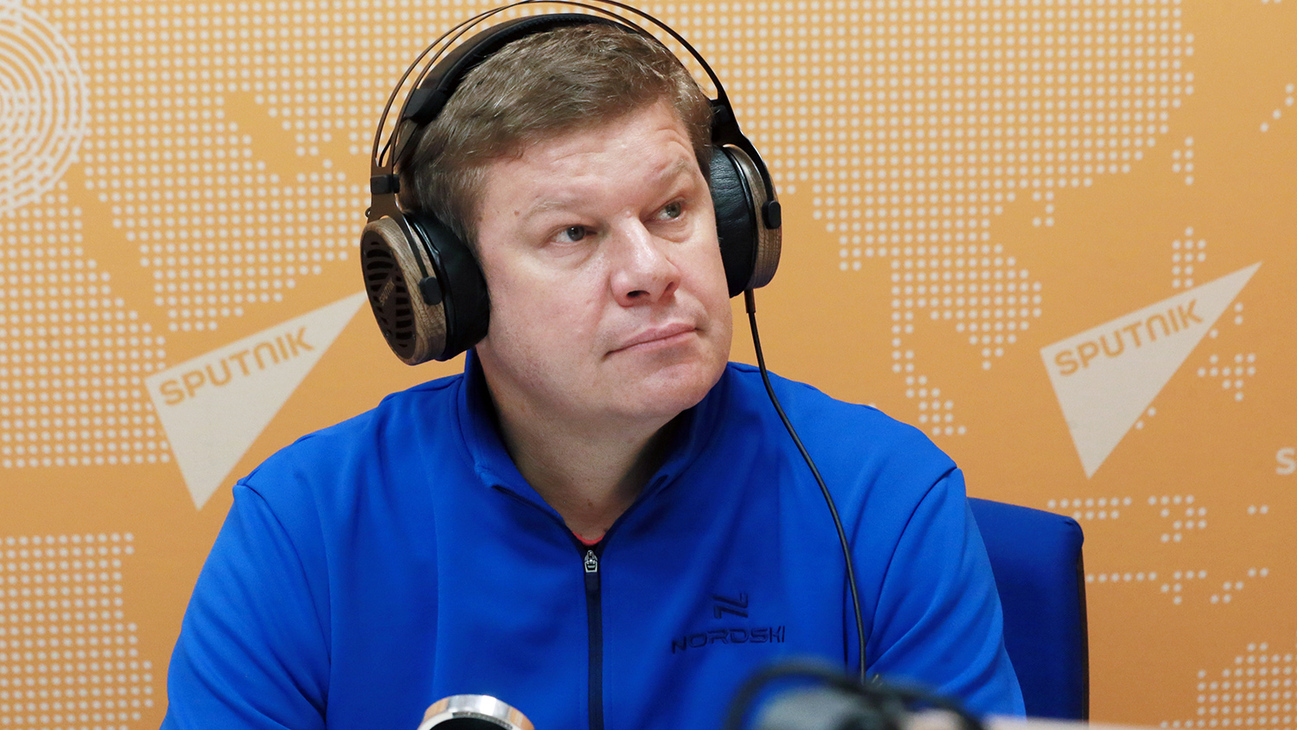Диктор футбола