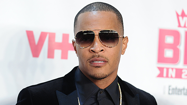 Трёхкратный обладатель «Грэмми» отменил концерты в России