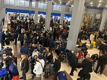 Более 700 пассажиров не могут улететь из аэропорта Норильска из-за шторма