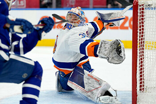 The Hockey Writers (США): Илья Сорокин проводит сезон уровня Везина Трофи