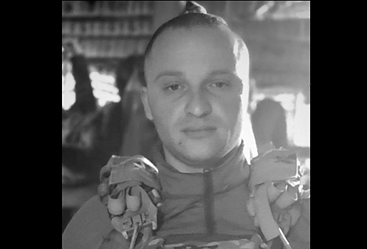 Осталось двое несовершеннолетних сыновей: в Омской области простились с погибшим на СВО