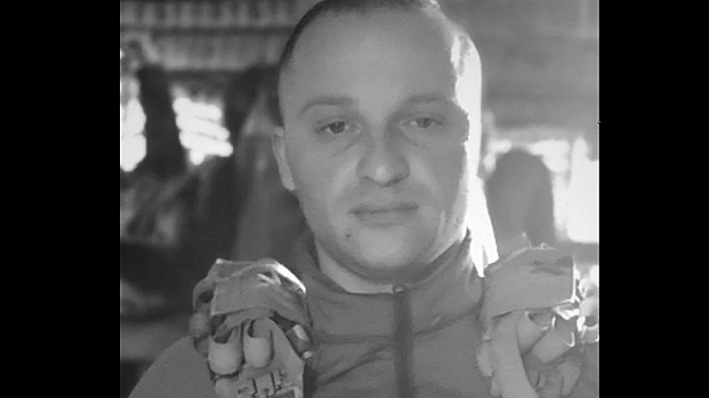Осталось двое несовершеннолетних сыновей: в Омской области простились с погибшим на СВО