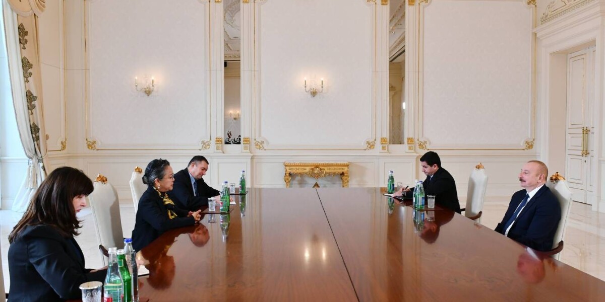 Ильхам Алиев встретился с исполнительным секретарем комиссии ООН