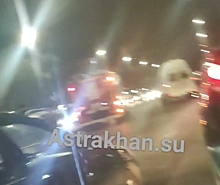 Вечером на астраханской улице в ДТП пострадал водитель
