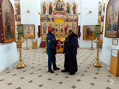 В Рождество более 80 сотрудников МЧС обеспечат безопасность в храмах Оренбуржья