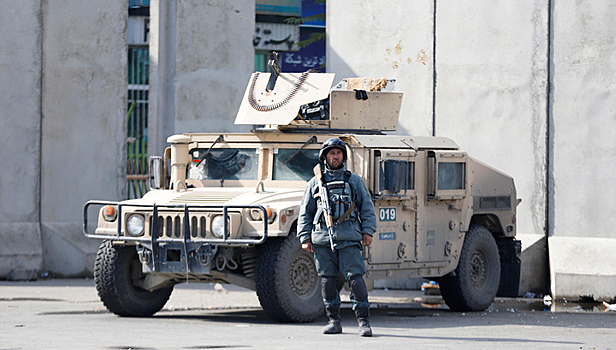 Reuters: во время столкновений с боевиками в Афганистане погиб 21 военный