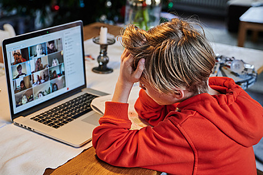 Родители назвали cпособы детей халтурить на онлайн-занятиях