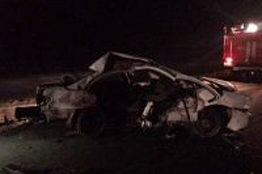 В Волгоградской области фура врезалась в бронетранспортёр