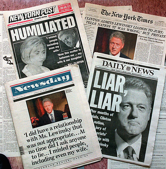 Нью-йоркские газеты после показаний президента США Билла Клинтона о романе с Моникой Левински, 18 августа 2018 года
