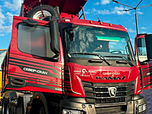 На выставке в Петербурге презентовали новый самосвал КамАЗ-65951