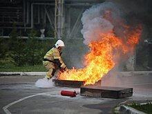 Всегда начеку: в "ТАИФ-НК" выявили сильнейших в пожарной эстафете