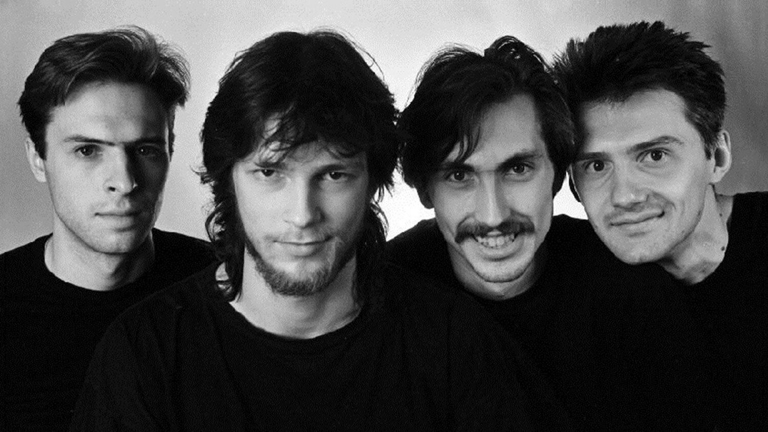 Группа «Ноль» во время фотосессии к альбому «Песня о безответной любви к Родине», 1990 год