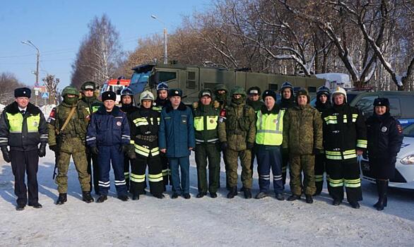 Сотрудники Госавтоинспекции организовали для кировчан смотр-выставку автотранспорта спецслужб