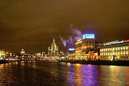 Рекорд по стоимости 1 кв м побьют при продаже пентхауса на Софийской набережной в Москве