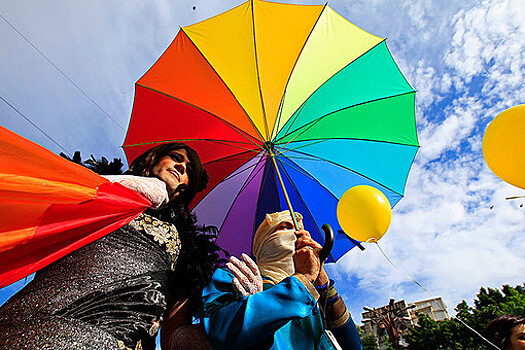 В ВОЗ выступили за проведение гей-парадов на фоне распространения оспы обезьян