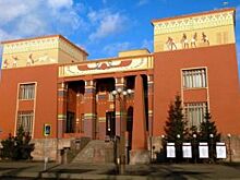 Пережил пожар и революцию. Откуда музей в египетском стиле в Сибири?