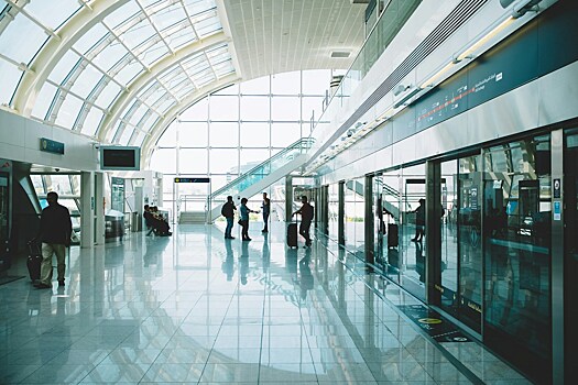 Туристы возмущаются хаосом в аэропорту Дубая