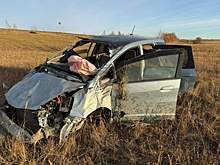 В Якутии водитель легкового автомобиля вылетел с трассы и погиб на месте