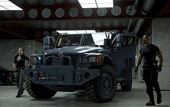 Автомобили из «Форсажа-6»