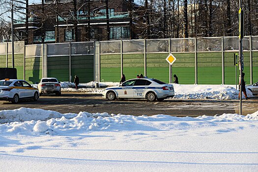 Ночью в Клину автомобиль вылетел в кювет и загорелся