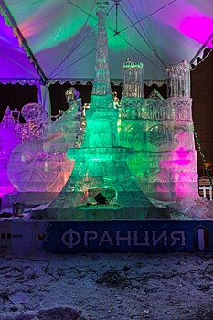 Начался демонтаж ледового города в парке Победы на Поклонной горе