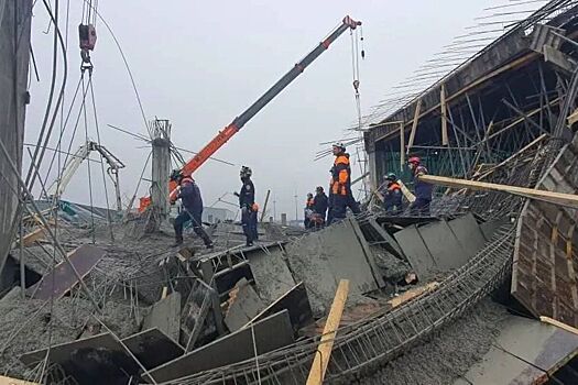 Число жертв обрушения здания в Южно-Сахалинске возросло до трех