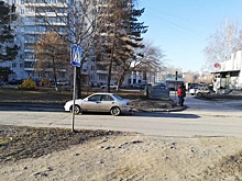 Двух пешеходов сбили автомобили на Затулинке: аварии случились в 600 метрах друг от друга