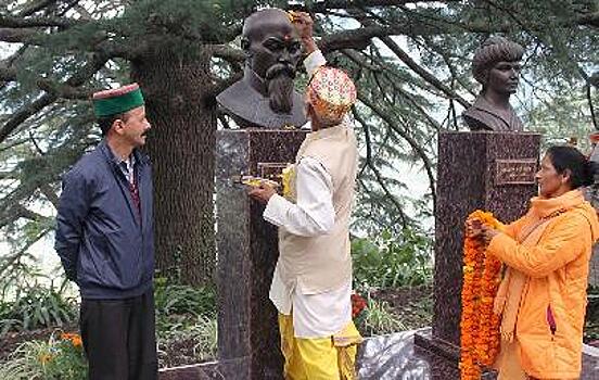 В Индии появился первый памятник Николаю Рериху и его супруге