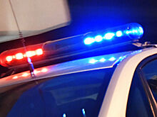 Автомобиль сбил пешеходов на тротуаре в Москве