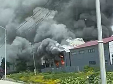 В Южно-Сахалинске произошел пожар в автомастерской