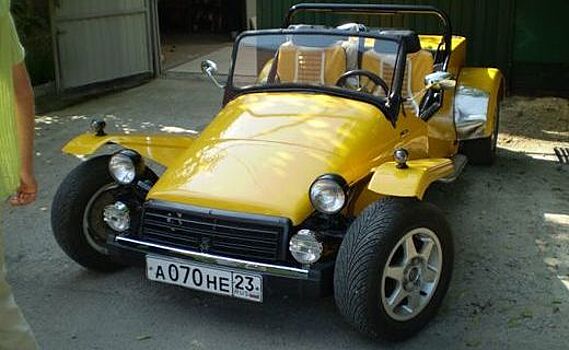 В Краснодарском крае продают ярко-желтый самодельный кабриолет за полмиллиона рублей