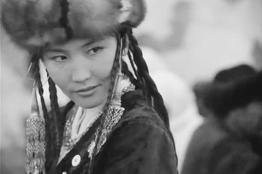 Яркая кыргызская актриса Клара Юсупжанова покорила советского зрителя.