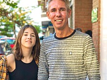 «Провела для отца экскурсию»: 14-летняя дочь Алексея Панина устроилась на работу в Испании