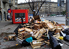 Новосибирцы снова возмущаются кучей мусора на площади Калинина
