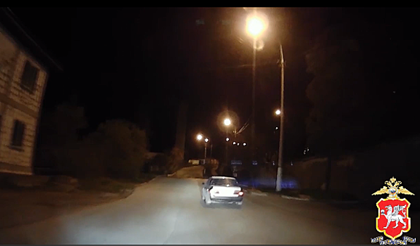 В Крыму полицейские загнали пьяного водителя в тупик