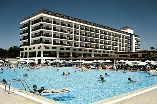 В Турции призвали убрать алкоголь из системы «Все включено»