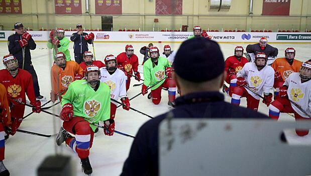 Хоккеистки подмосковного клуба "Торнадо" в составе сборной РФ начали готовиться к соревнованиям в Финляндии