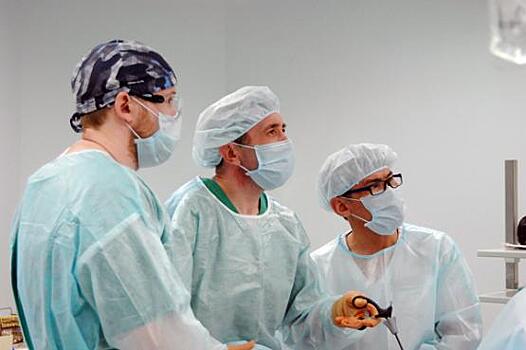 Врачам повысят зарплату в следующем году