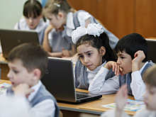 Профессор Продеус исключил возможность ухудшения зрения из-за гаджетов в школах