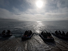 СМИ: выпившие американские моряки избили 15-летних девочек на Крите