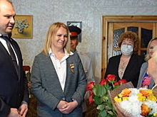 В Чебоксарах продолжают поздравлять ветеранов ВОВ на дому