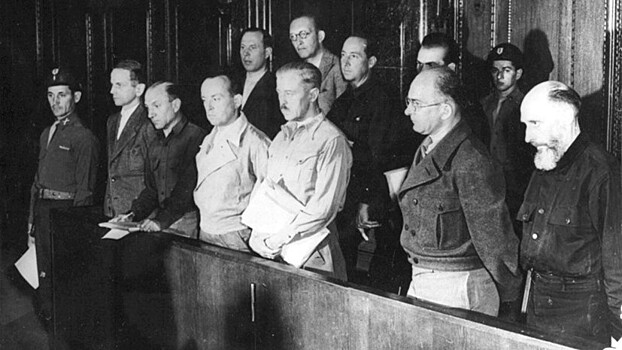 Как американцы сначала вынесли приговор нацистским палачам, а потом их отпустили