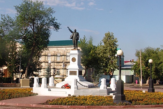 В Оренбурге восстановят один из первых в мире памятников Ленину