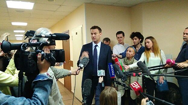 Звонок из Калифорнии: Навальный получил спецзаказ на «дворец Путина»