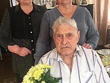 Пензенца Сергея Именнова поздравили с 99-летием