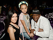 Пьера Нарцисса похоронили в Камеруне спустя месяц после смерти